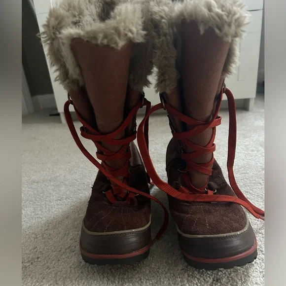Sorel winter boots - Picture 2 of 5